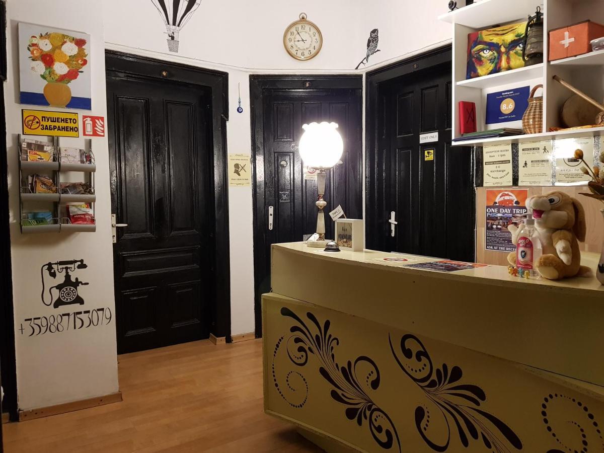"No Party & Many Rules" Hostel N1 Sofia Buitenkant foto